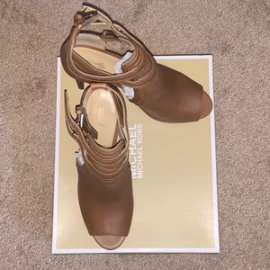 Michel Kors peep toes